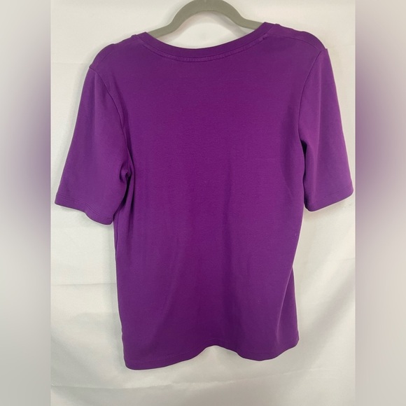 Chicos lot of 2 Vneck Tshirts. Same style same measurements. Both size 1 - Picture 2 of 6